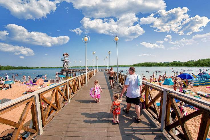 Nad jezioro z dzieckiem